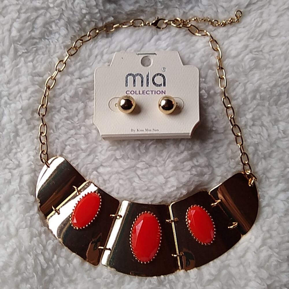 Gold/ Red Bib Necklace & Earring Set